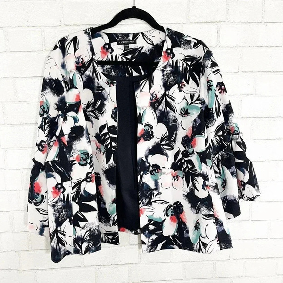 Lane Bryant Black Floral Bell Sleeve Open Front Jacket Blazer Plus Size 26/28P - Picture 2 of 8